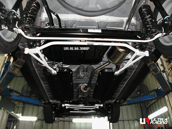 Barra Inferior Trasera Ultra Racing (3088P) para Perodua Axia (B200) 1.0 14+/Bezza 1.0/1.3 17+ 2WD
