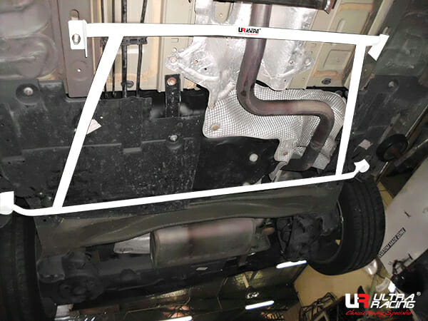 Barra Inferior Trasera Ultra Racing (3514) para Citroen C4 Spacetourer 1.6 FL 18+/Peugeot 308-II 1.6T 14-21 2WD