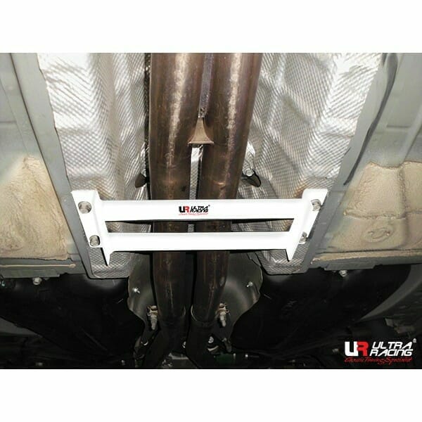 Barra Refuerzo Inferior Central Ultra Racing (2377) Camaro SS 6.2 V8 10-15/Pontiac G8 6.0 08-09 2WD
