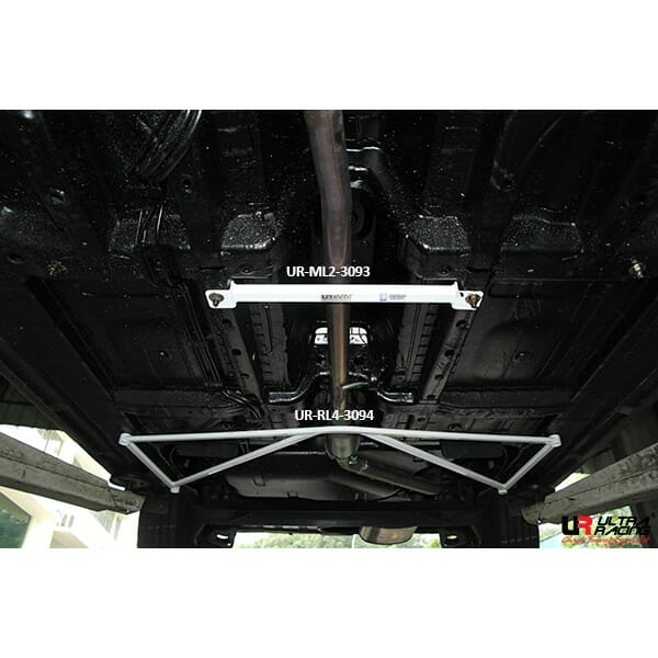 Refuerzo Inferior Central (3093) Ultra Racing para Proton Iriz 1.6 2WD 14+