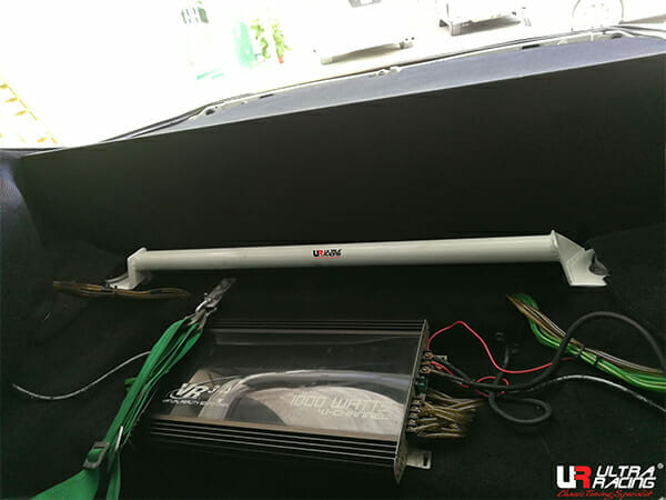 Barra de Torretas Trasera Superior Ultra Racing (3190) para Toyota Supra (JZA80) 93-02