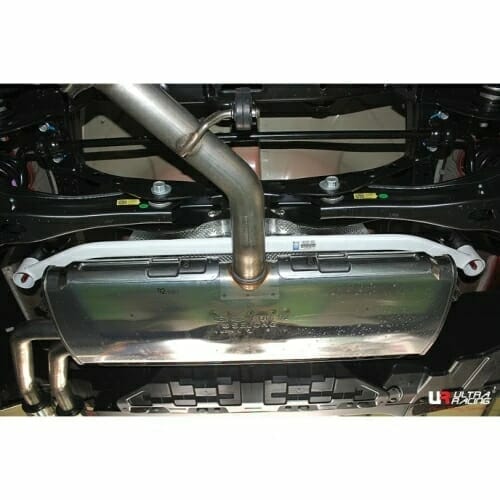 Barra Inferior Trasera Ultra Racing para Hyundai Veloster-N 2.0T 18+ (2WD)