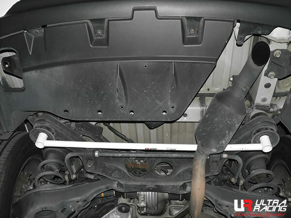 Barra Inferior Trasera Ultra Racing (3786) para Lexus RX 350 (AL10)