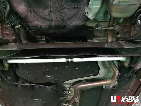 Barra Inferior Trasera Ultra Racing (942A) para Kia Picanto (JA) 1.3 2WD 17+