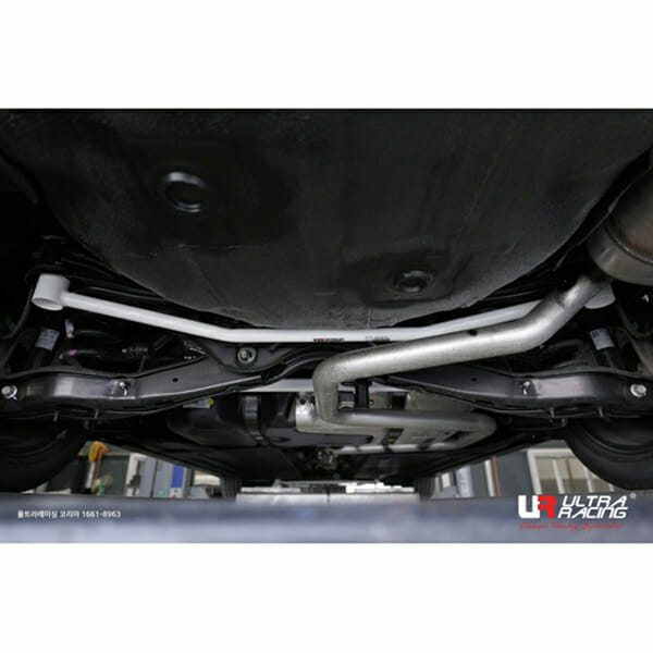 Barra Inferior Trasera Ultra Racing (4139) Hyundai Sonata (DN8) / Kia Optima K5
