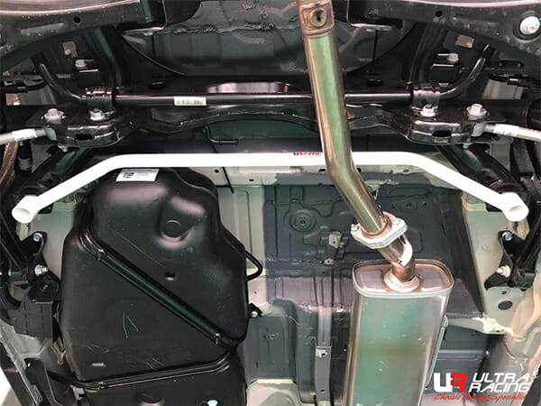 Barra Inferior Trasera Ultra Racing (4160) para Proton X70 1.8T 2WD CKD 20+