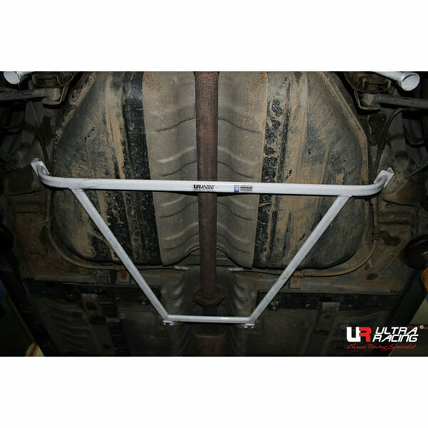Barra Inferior Trasera Ultra Racing (2290) para Hyundai Grandeur (TG) 2.7 2WD 05-11
