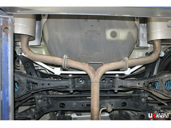Barra Inferior Trasera Ultra Racing (3314) para Kia Optima K5 (JF) 1.6T/1.7D/2.0 2WD 15+