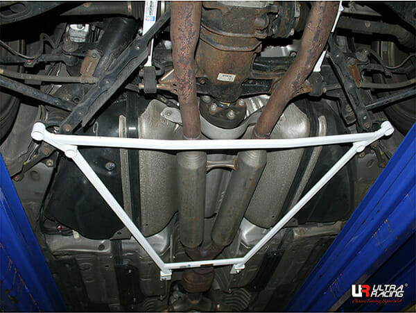 Barra Inferior Trasera (3293) Ultra Racing para Lexus SC 430 (Z40) 4.3 2WD Cabrio 01-05
