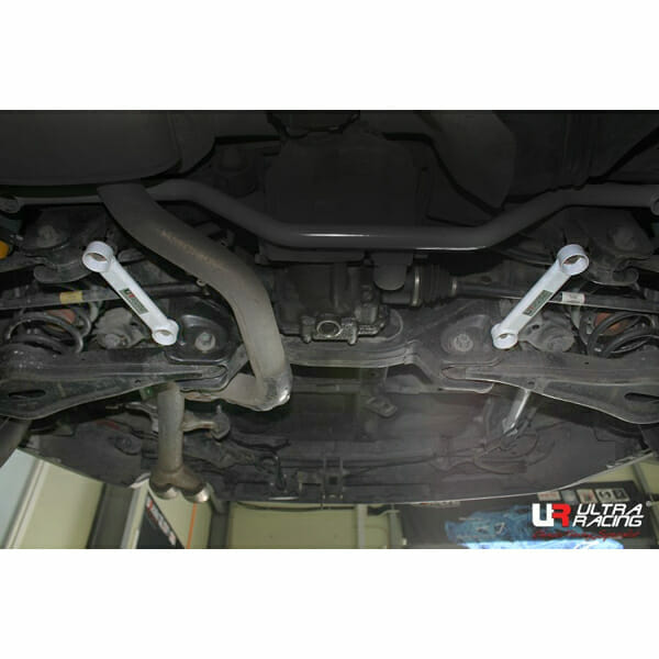 Barra Inferior Trasera Ultra Racing (2515P) para Hyundai/Kia