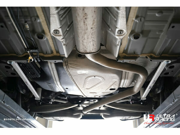 Barra Inferior Trasera (3627P) Ultra Racing para Chevrolet Impala 2.5/3.6 2WD 14+