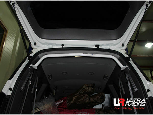 Barra De Refuerzo Trasera Ultra Racing Ssangyong Korando/Stavic 2.0D 12-19 4WD