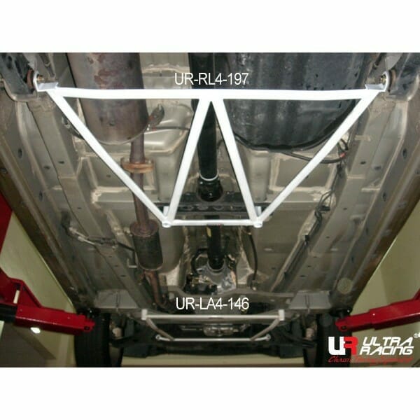 Barra Inferior Trasera Ultra Racing (197) para Chevrolet Aveo (T250) 1.5 2WD FL 05-11