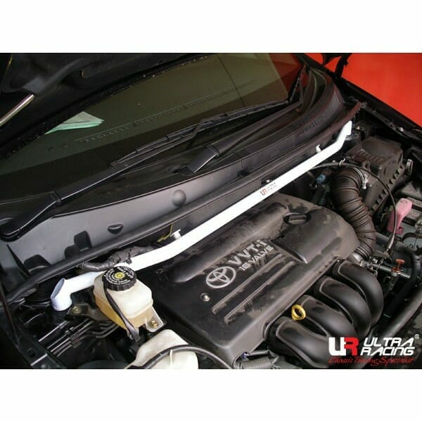Barra de Torretas Superior Delantera Ultra Racing (135) para Lexus LS 430 (XF30) 4.3 V8 2WD 00-06