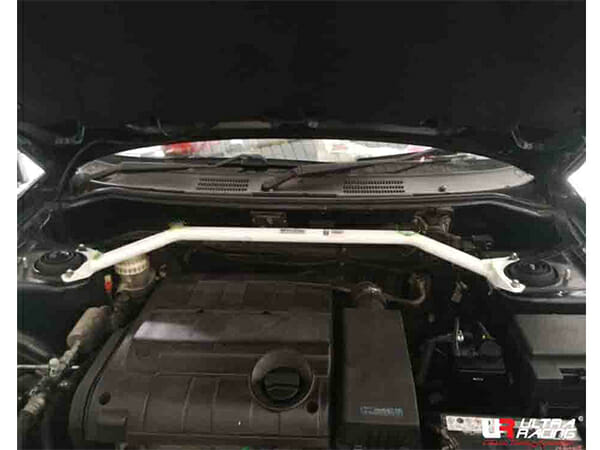 Barra de Torretas Delantera Superior Ultra Racing para Proton Waja 1.8 2WD 00-11 (123)