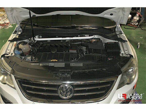 Barra de Torretas Delantera Superior (3247 Ultra Racing para Volkswagen Passat Cc R36 3.6 4WD 08-17)