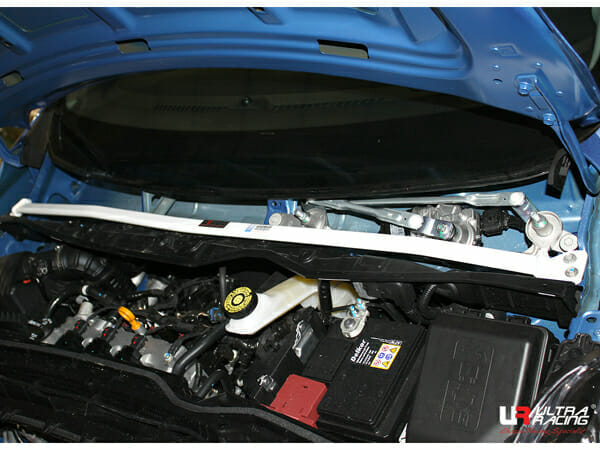 Barra de Torretas Delantera Superior Ultra Racing (3255) Chevrolet Spark (M400) 1.0 2WD 16+