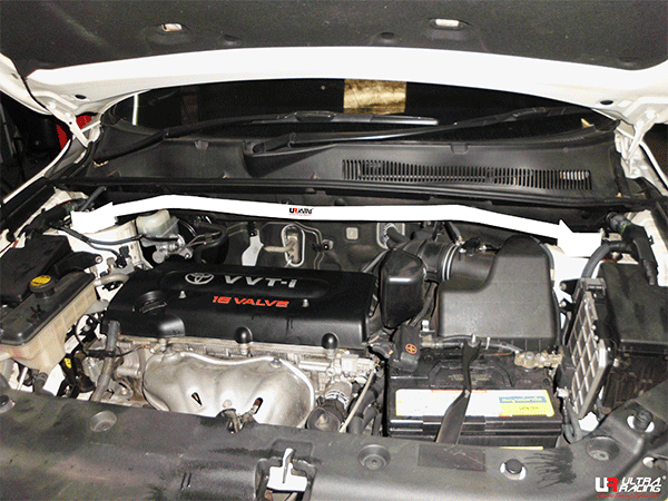 Barra de Torretas Delantera Superior Ultra Racing (3527) Toyota Vanguard (XA30) 2.0 2WD 05-12