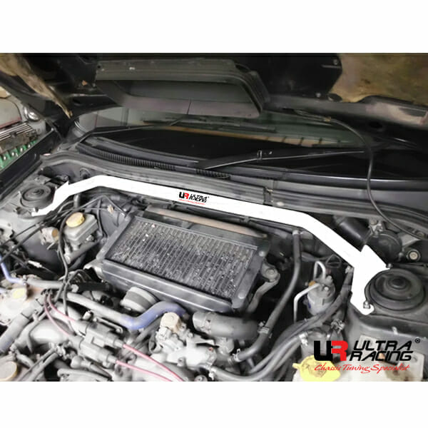 Barra de Torretas Delantera Superior Ultra Racing para Subaru Forester (SG5) 2.0T 4WD 02-08 (2994)