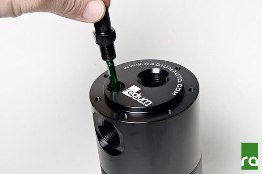 Catch Can de Competición Universal Radium Engineering