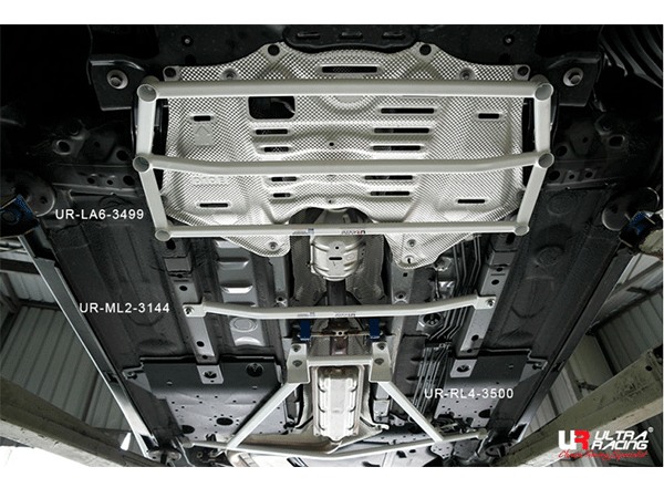 Barra de Torretas Superior Delantera Ultra Racing (3499) Mazda CX-3 (DK) 1.5D/2.0 2WD 16+