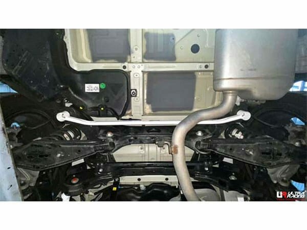Barra Inferior Trasera Ultra Racing (4185) para Kia Sorento (MQ4) 2.2D 20+ 2WD/4WD