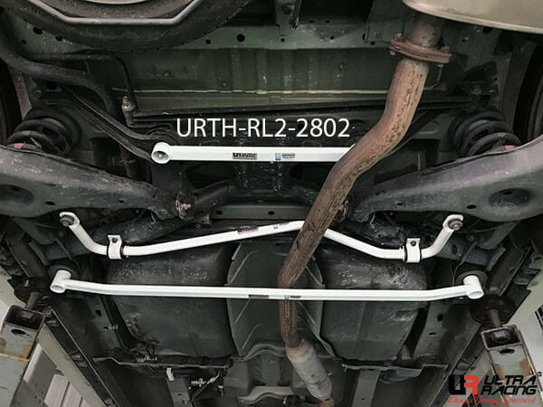 Barra Inferior Trasera Ultra Racing (2802) para Mitsubishi Grandis/Space Wagon 2.4 2WD 03-11