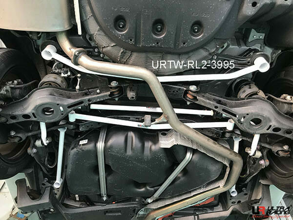 Barra Inferior Trasera (3995) Ultra Racing para Lexus ES 300H (XZ10) 2.5 Híbrido 2WD 18+/Toyota Camry 2.5 2WD 17+