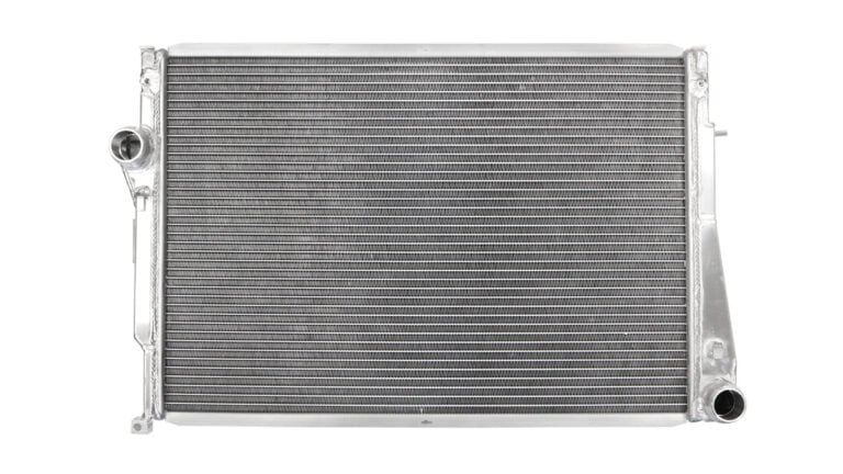 eng_pl_TurboWorks-Racing-radiator-BMW-E46-64073_5